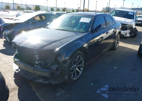 2018 Chrysler 300 Touring из США, поврежденный, VIN 2C3CCAAG6JH265190